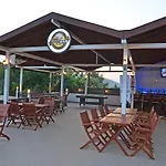 Ξενοδοχείο Konfor 3*